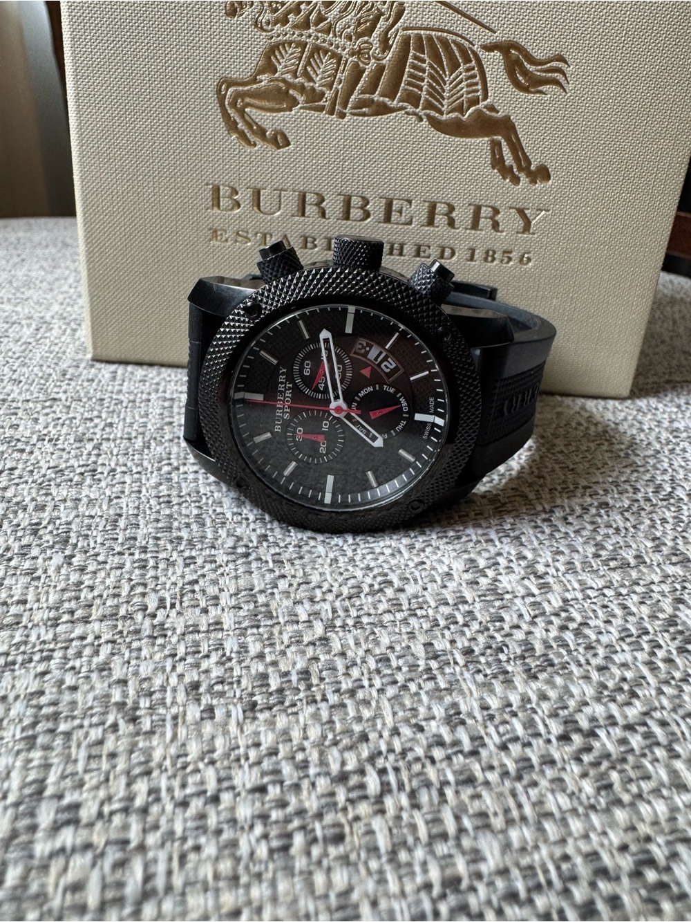 Burberry Sport Men’s Watch (box included) - Picture 3 of 10
